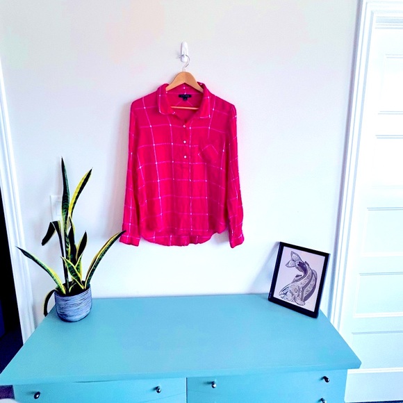 Tommy Hilfiger Tops - Tommy Hilfiger Button Down in Pink Plaid Size M
